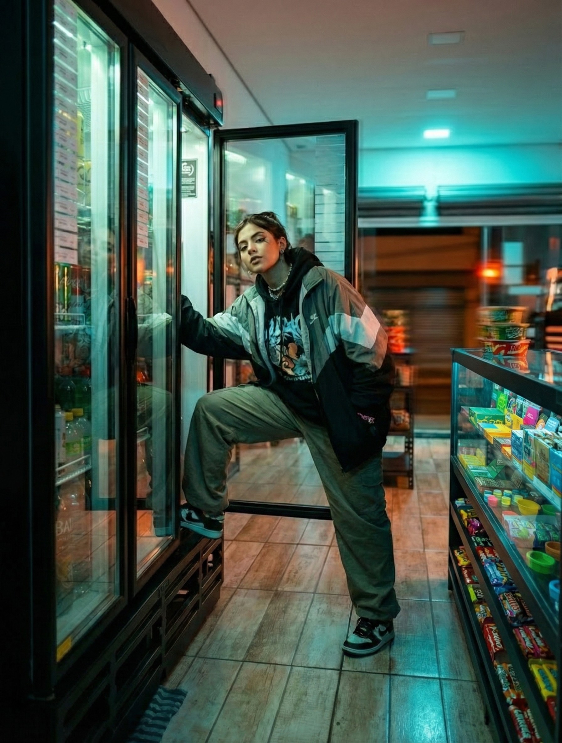 Mosh Conveniência – Vibe noturna da loja no Centro de Salto